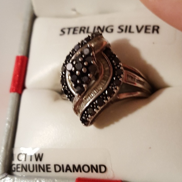 1CT BLK N WHITE DIAMOND RING 1CT PEND - Picture 6 of 6